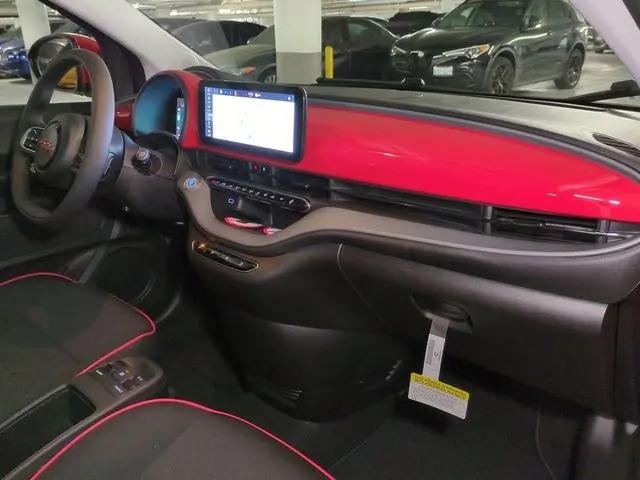 2024 Fiat 500e INSPIRED FWD