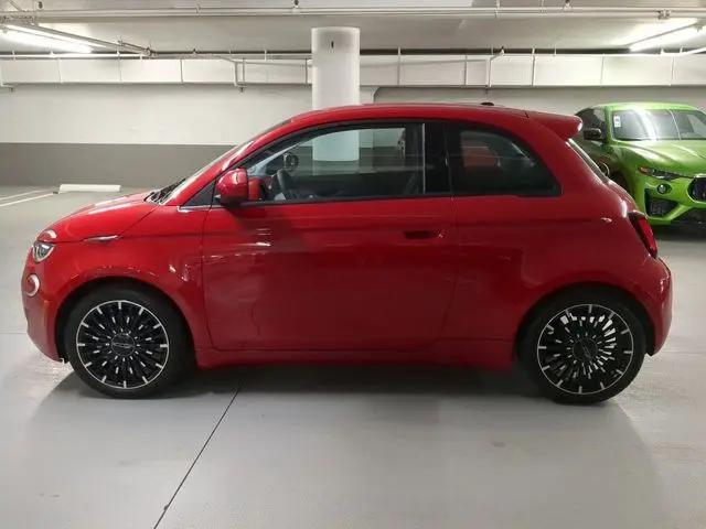 2024 Fiat 500e INSPI(RED) FWD