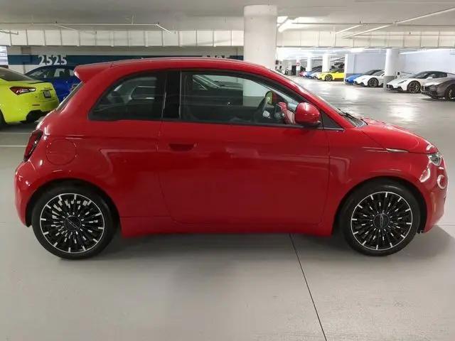 2024 Fiat 500e INSPI(RED) FWD
