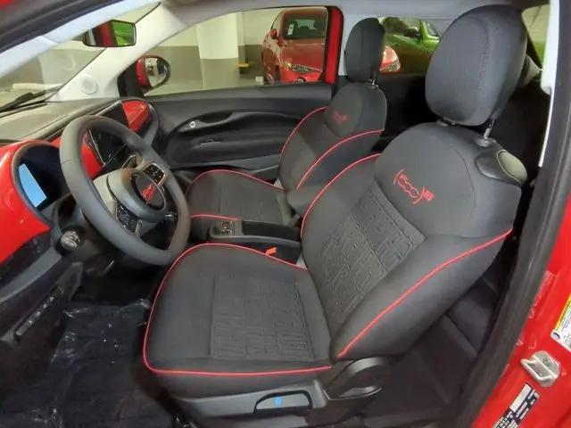 2024 Fiat 500e INSPI(RED) FWD