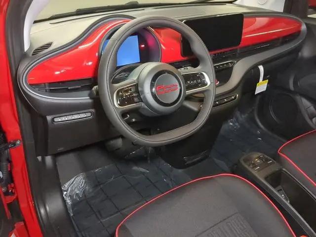 2024 Fiat 500e INSPIRED FWD