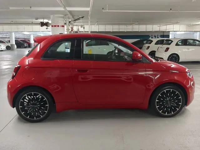 2024 Fiat 500e INSPI(RED) FWD