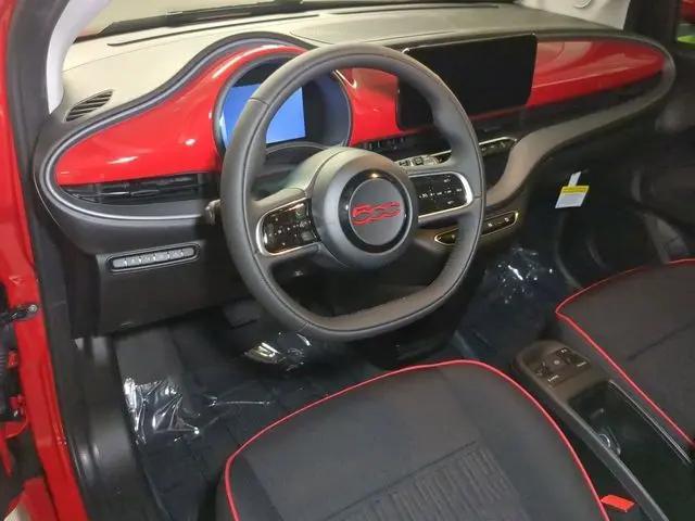 2024 Fiat 500e INSPI(RED) FWD