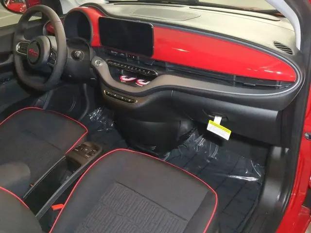 2024 Fiat 500e INSPI(RED) FWD