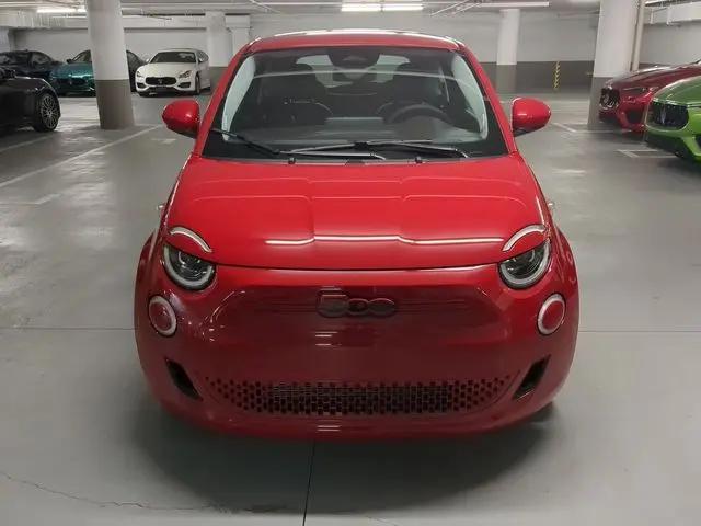 2024 Fiat 500e INSPI(RED) FWD