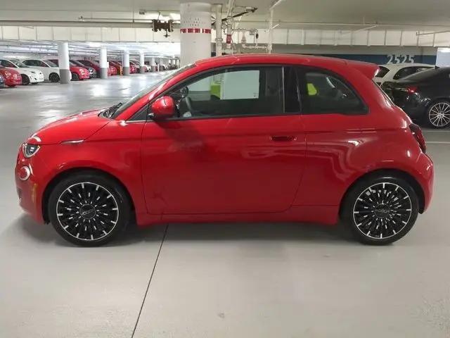 2024 Fiat 500e INSPI(RED) FWD