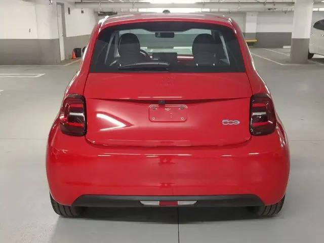 2024 Fiat 500e INSPI(RED) FWD