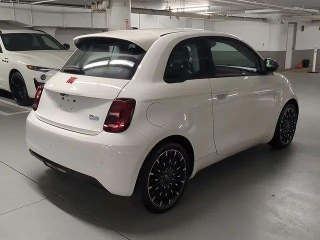 2024 Fiat 500e INSPI(RED) FWD