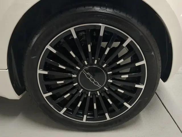 2024 Fiat 500e INSPIRED FWD