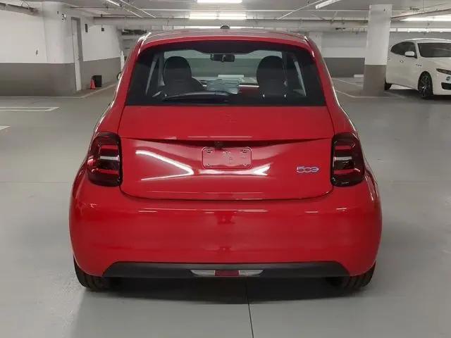 2024 Fiat 500e INSPI(RED) FWD