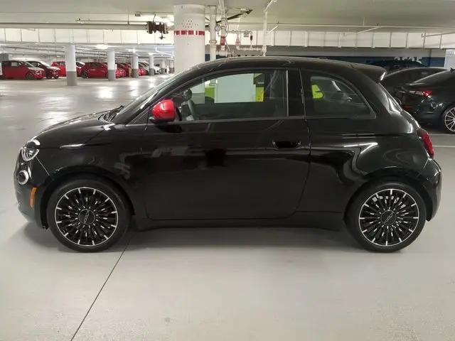 2024 Fiat 500e INSPI(RED) FWD