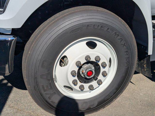 2025 Ford F-650 Base