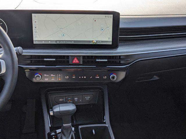 2025 Kia K5 EX