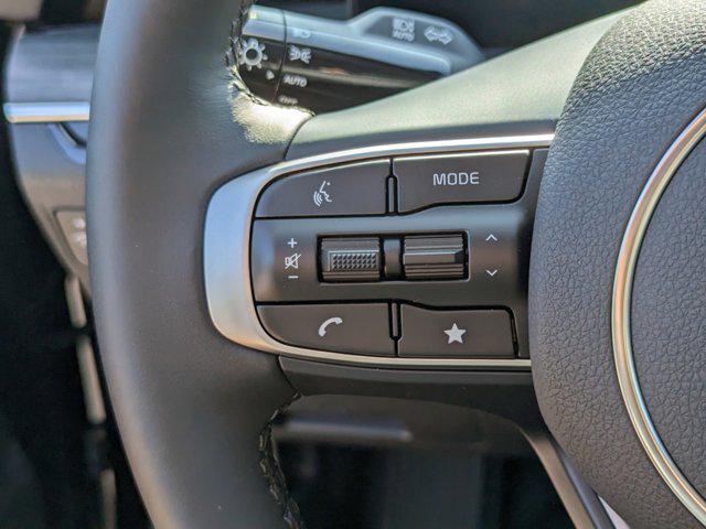 2025 Kia K5 EX