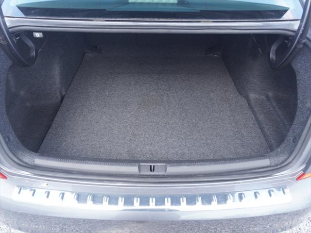 2022 Volkswagen Passat 2.0T SE