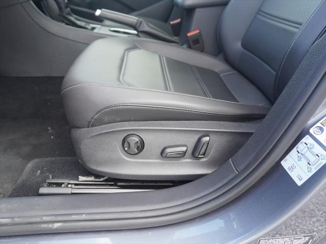 2022 Volkswagen Passat 2.0T SE