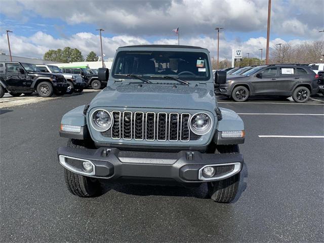 2024 Jeep Wrangler 4-Door Sahara 4x4