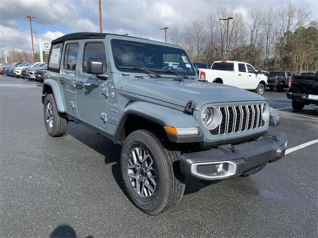 2024 Jeep Wrangler 4-Door Sahara 4x4