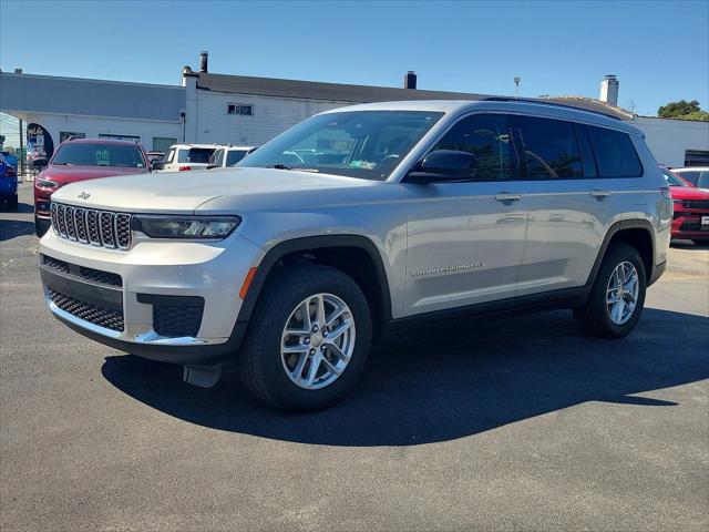 2021 Jeep Grand Cherokee L Laredo 4x4