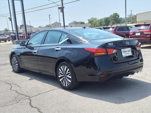 2023 Nissan Altima SV FWD