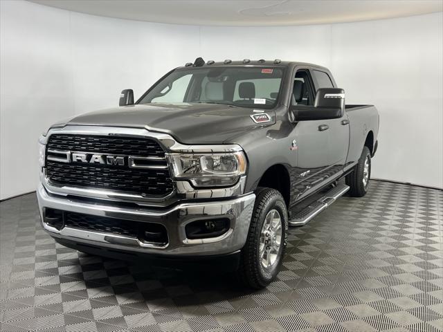 2024 RAM 3500 Big Horn Crew Cab 4x4 8 Box