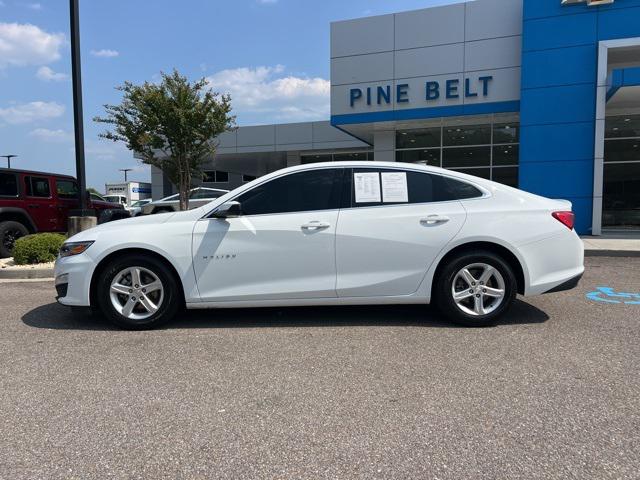 2022 Chevrolet Malibu FWD 1FL