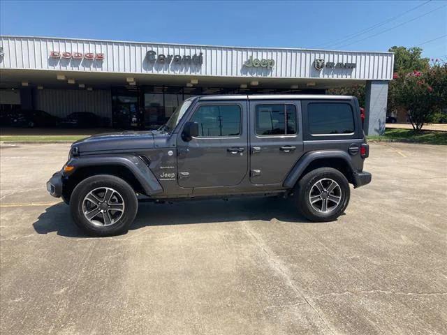 2023 Jeep Wrangler 4-Door Sahara 4x4