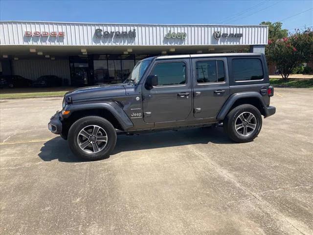 2023 Jeep Wrangler 4-Door Sahara 4x4