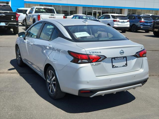 2021 Nissan Versa SV Xtronic CVT