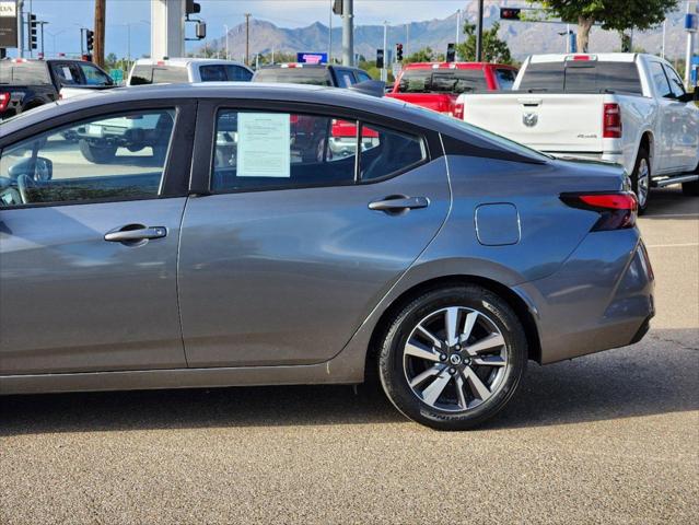 2021 Nissan Versa SV Xtronic CVT