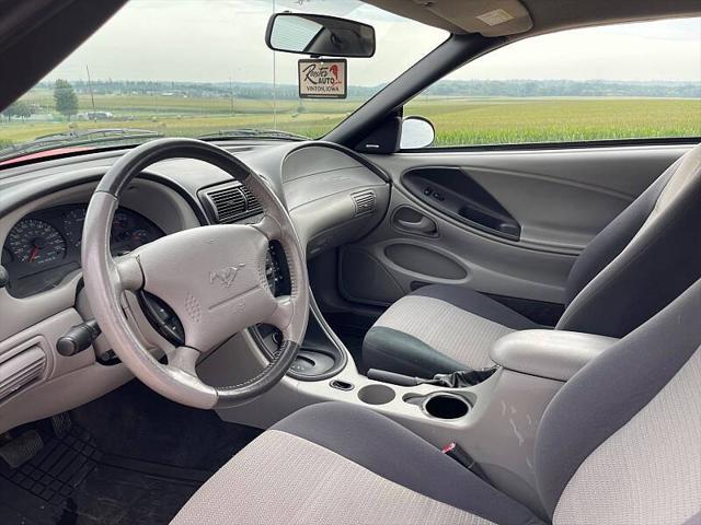 2004 Ford Mustang Base 2dr Fastback