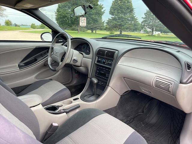 2004 Ford Mustang Base 2dr Fastback