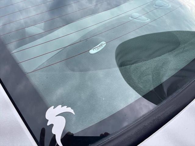 2004 Ford Mustang Base 2dr Fastback
