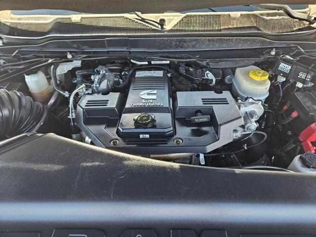 2020 Jeep Ram 2500 Laramie Crew Cab 4X4 64 Box