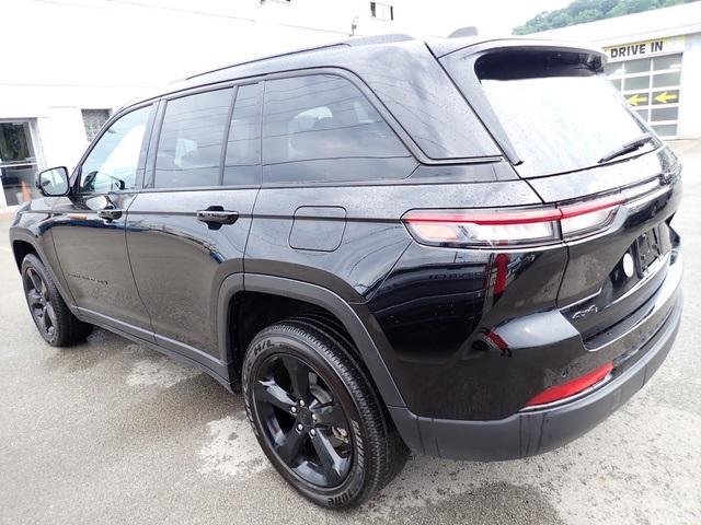 2023 Jeep Grand Cherokee Altitude 4x4
