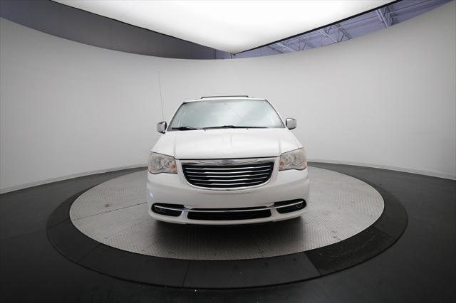 2014 Chrysler Town & Country Touring-L