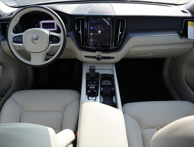 2025 Volvo XC60 Plug-In Hybrid Plus