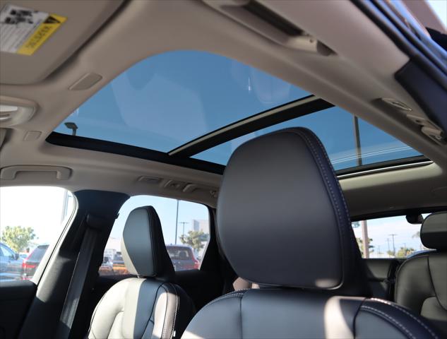 2025 Volvo XC60 Plug-In Hybrid Ultra