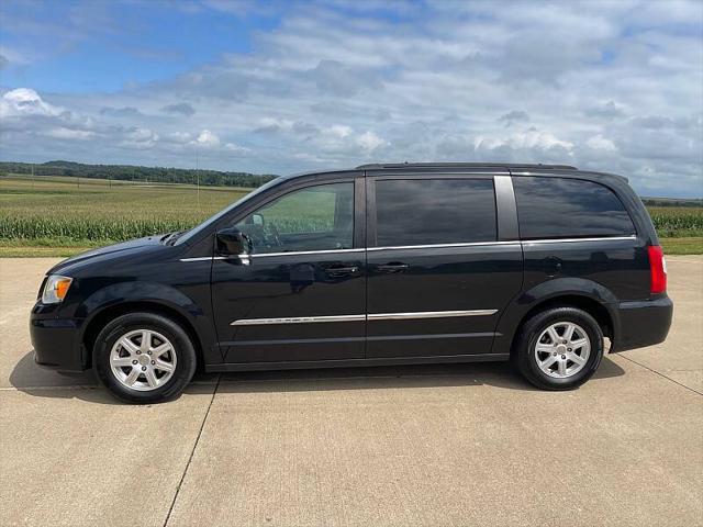 2012 Chrysler Town & Country Touring