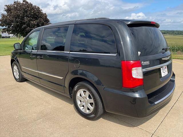 2012 Chrysler Town & Country Touring