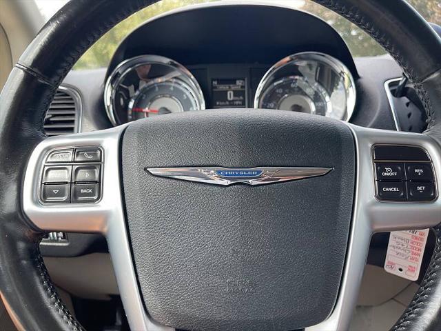 2012 Chrysler Town & Country Touring