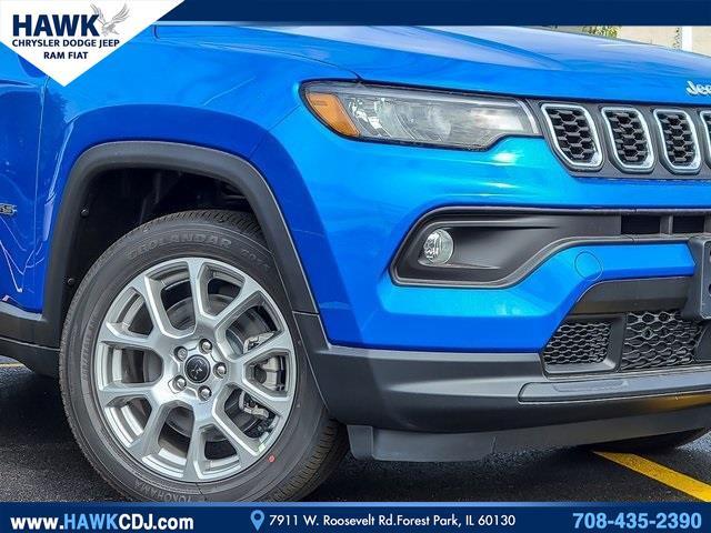 2025 Jeep Compass COMPASS LATITUDE 4X4