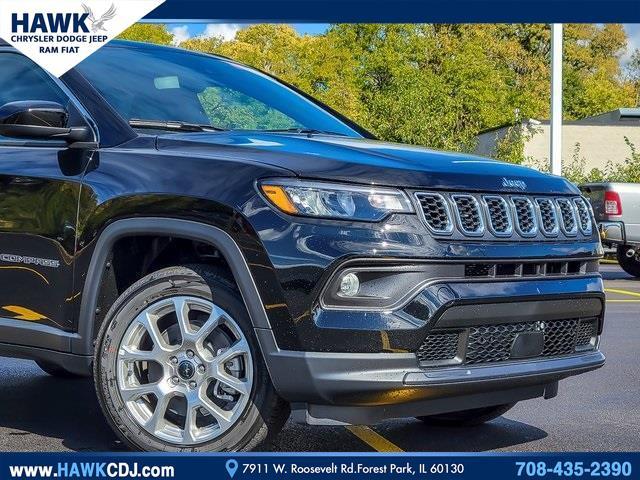 2025 Jeep Compass COMPASS LATITUDE 4X4