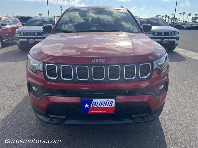 2025 Jeep Compass COMPASS LATITUDE 4X4