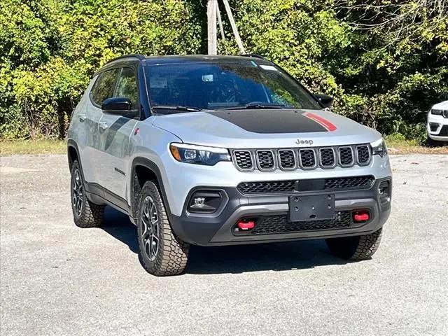 2025 Jeep Compass COMPASS TRAILHAWK 4X4