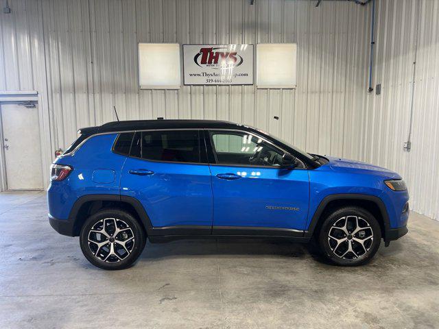 2025 Jeep Compass COMPASS LIMITED 4X4