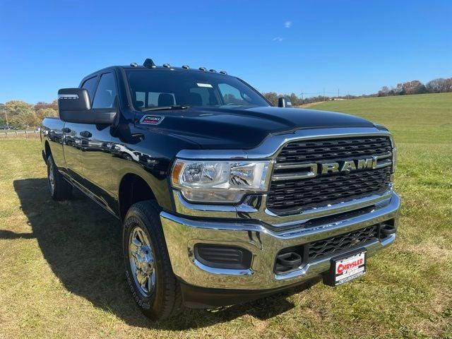 2024 RAM Ram 2500 RAM 2500 TRADESMAN CREW CAB 4X4 8 BOX