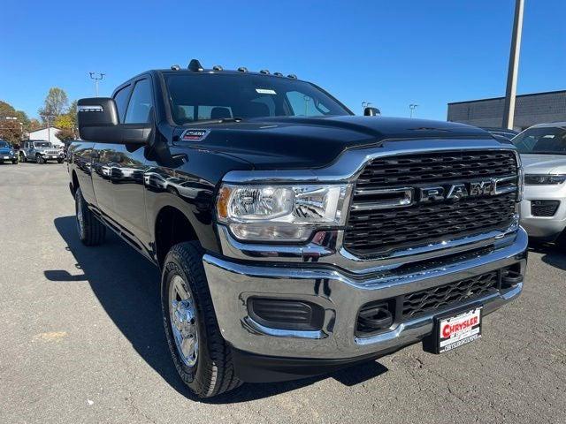 2024 RAM Ram 2500 RAM 2500 TRADESMAN CREW CAB 4X4 8 BOX