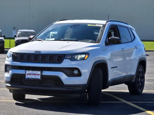 2025 Jeep Compass COMPASS LATITUDE 4X4