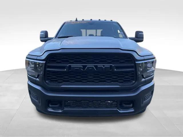 2024 RAM Ram 3500 RAM 3500 TRADESMAN CREW CAB 4X4 8 BOX